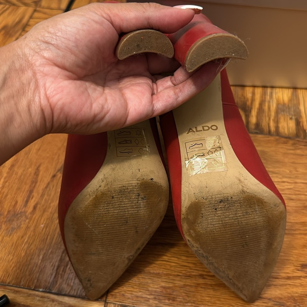 Red Booties - Picture 4 of 5